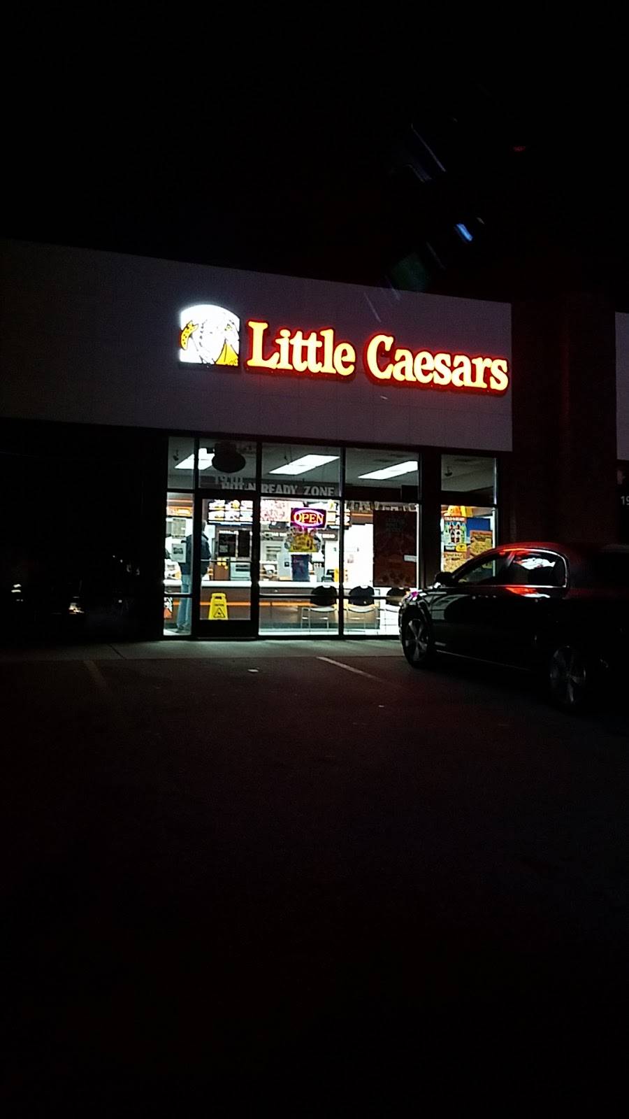 Little Caesars Pizza | meal takeaway | 1910 Crooks Ave, Kaukauna, WI 54130, USA | 9207595154 OR +1 920-759-5154