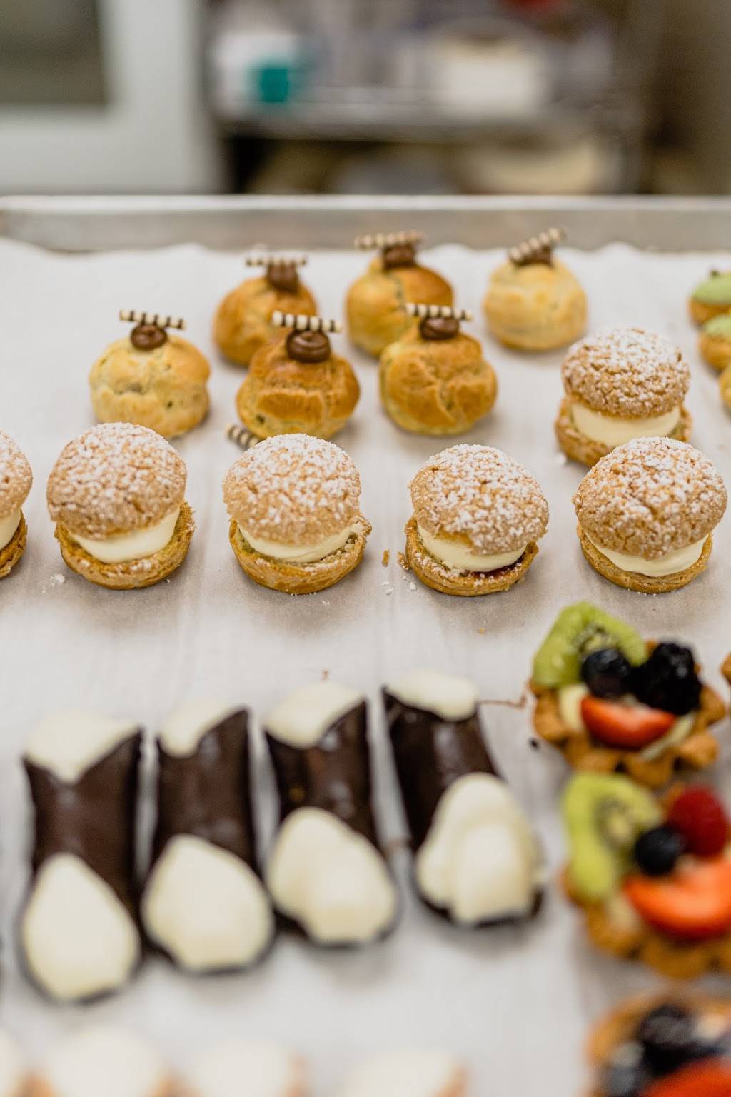 Cardinali Bakery | bakery | 14 Cold Spring Rd, Syosset, NY 11791, USA | 5164962489 OR +1 516-496-2489