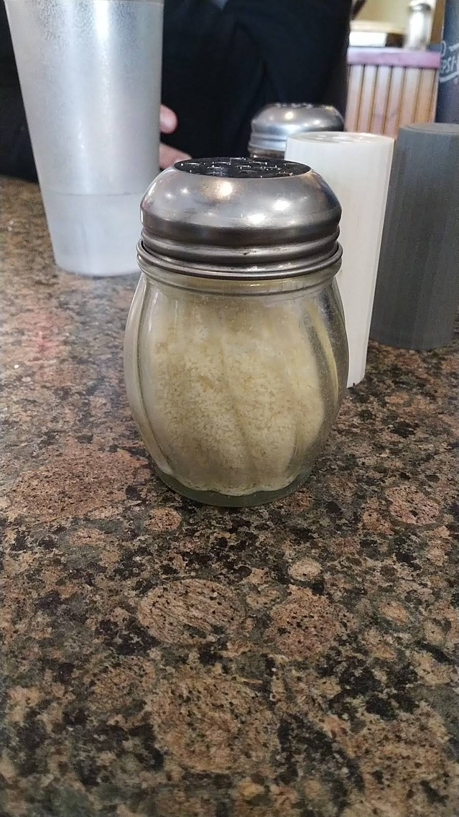 Gambinos Pizza | meal delivery | 317 W 7th St, Washington, KS 66968, USA | 7853253400 OR +1 785-325-3400