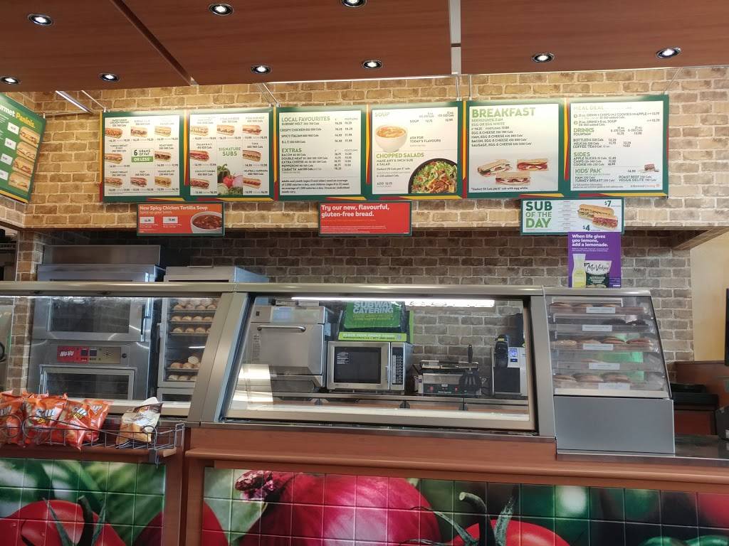 Subway | restaurant | 680 Longworth Ave Unit B4, Bowmanville, ON L1C 0M9, Canada | 9056978321 OR +1 905-697-8321