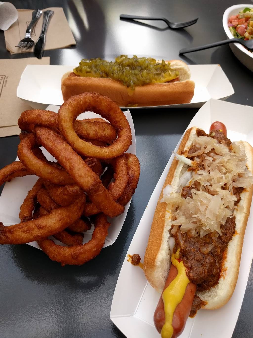 Pinks Hot Dogs | restaurant | 3525 W Carson St, Torrance, CA 90503, USA | 3107933130 OR +1 310-793-3130