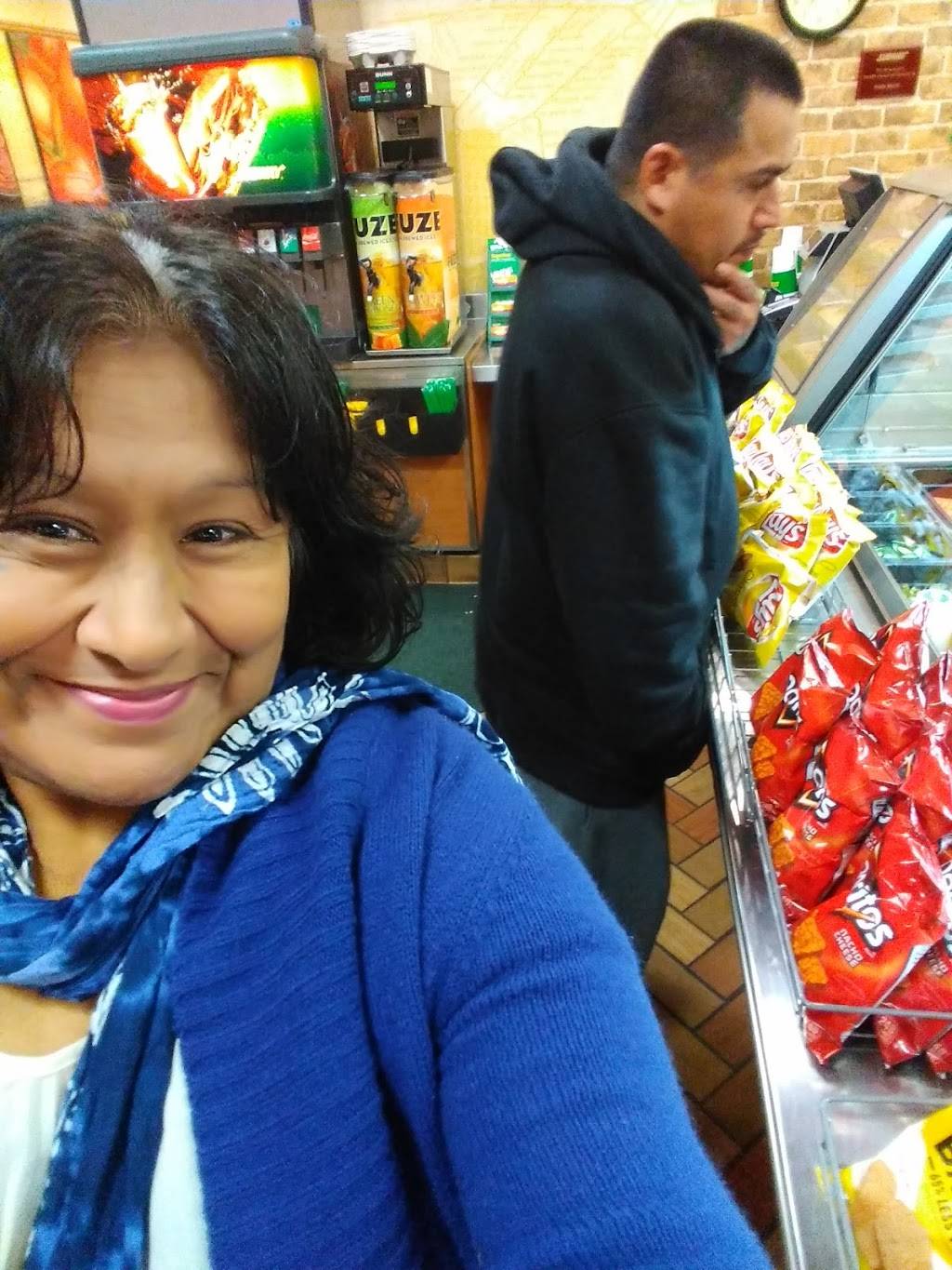 Subway Restaurants | restaurant | 7828 N 19th Ave #1, Phoenix, AZ 85021, USA | 6029956767 OR +1 602-995-6767