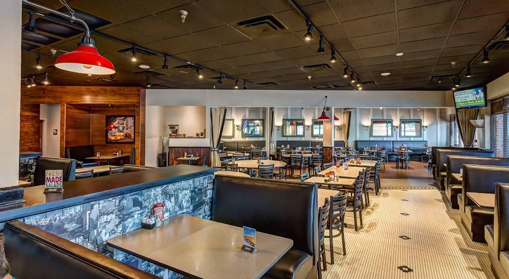 Chappys Deli | restaurant | 1611 Perry Hill Rd, Montgomery, AL 36106, USA | 3342797477 OR +1 334-279-7477