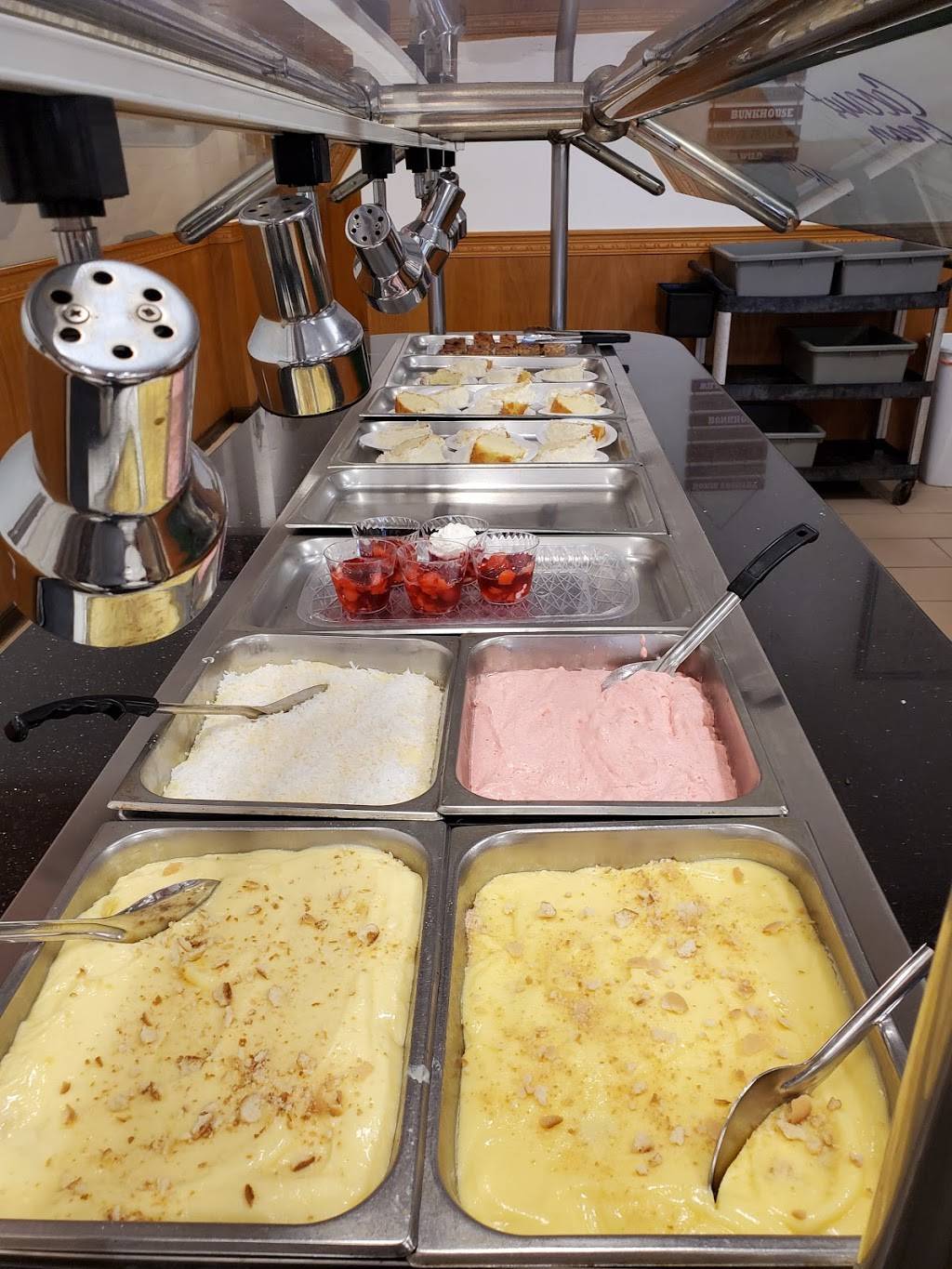 Country Buffet | restaurant | 2202 N Young Blvd, Chiefland, FL 32626, USA | 3524931495 OR +1 352-493-1495