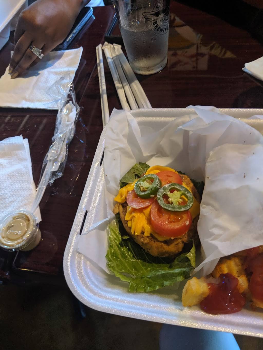 Sadiqs Bistro | restaurant | 3762 Campbellton Rd SW, Atlanta, GA 30331, USA | 6782429147 OR +1 678-242-9147