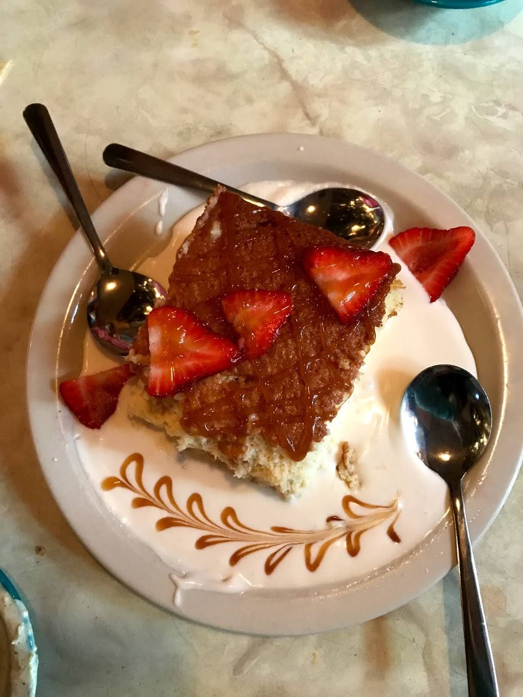 Chuys | restaurant | 2401 W 7th St, Fort Worth, TX 76107, USA | 8173322489 OR +1 817-332-2489