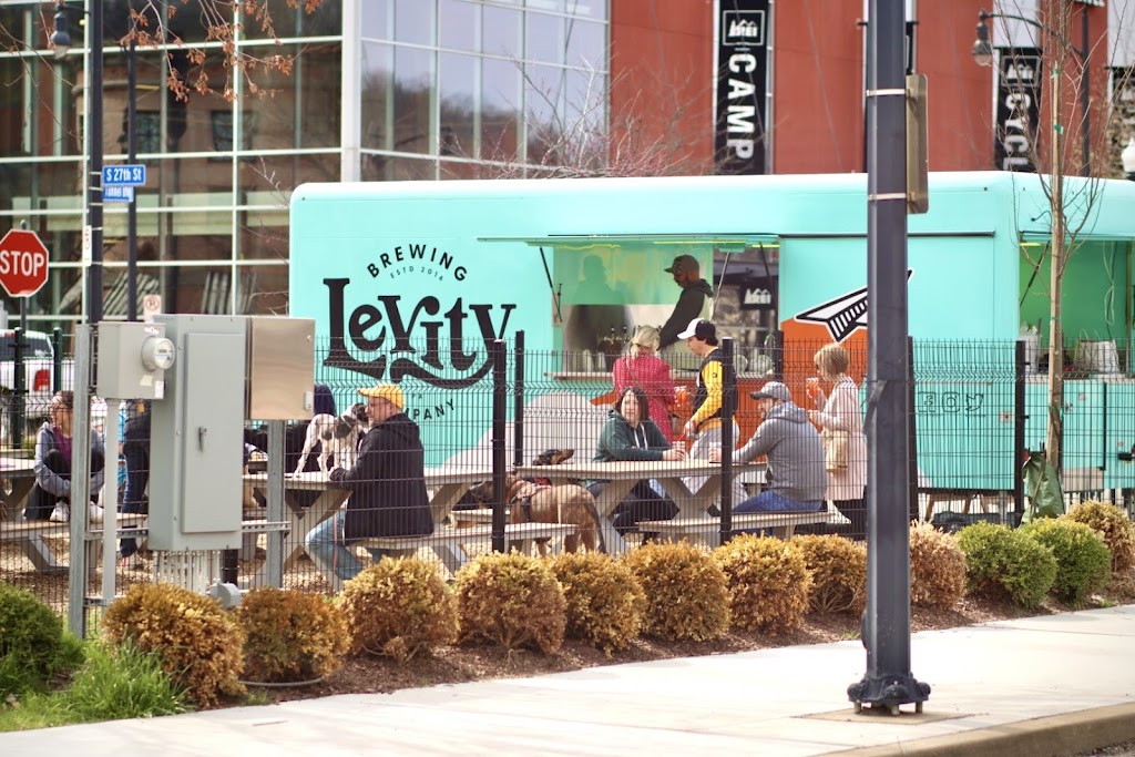 Levity Brewing SSW Dog Park | restaurant | 2706 S Water St, Pittsburgh, PA 15203, USA | 7248407611 OR +1 724-840-7611
