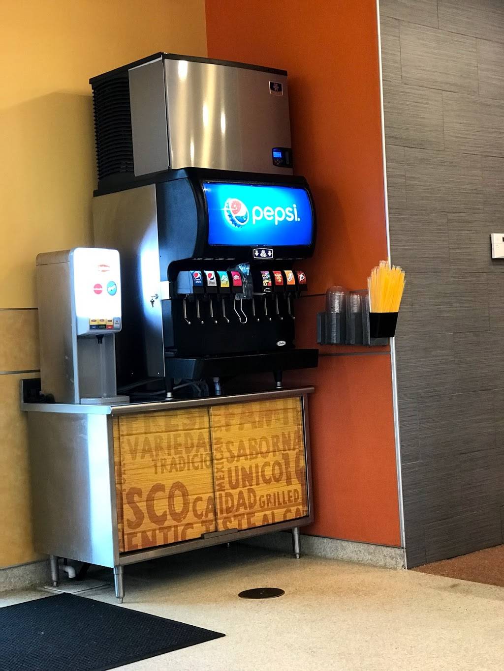 Pollo Regio | restaurant | 3713 S Carrier Pkwy, Grand Prairie, TX 75052, USA | 2145186790 OR +1 214-518-6790