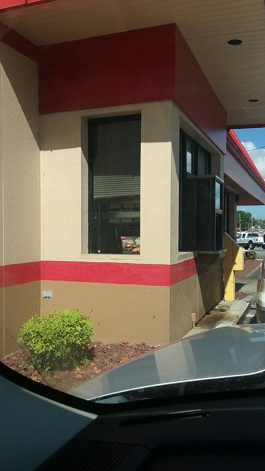 Hardees | restaurant | 521 Salem St, Lexington, NC 27292, USA | 3362431091 OR +1 336-243-1091