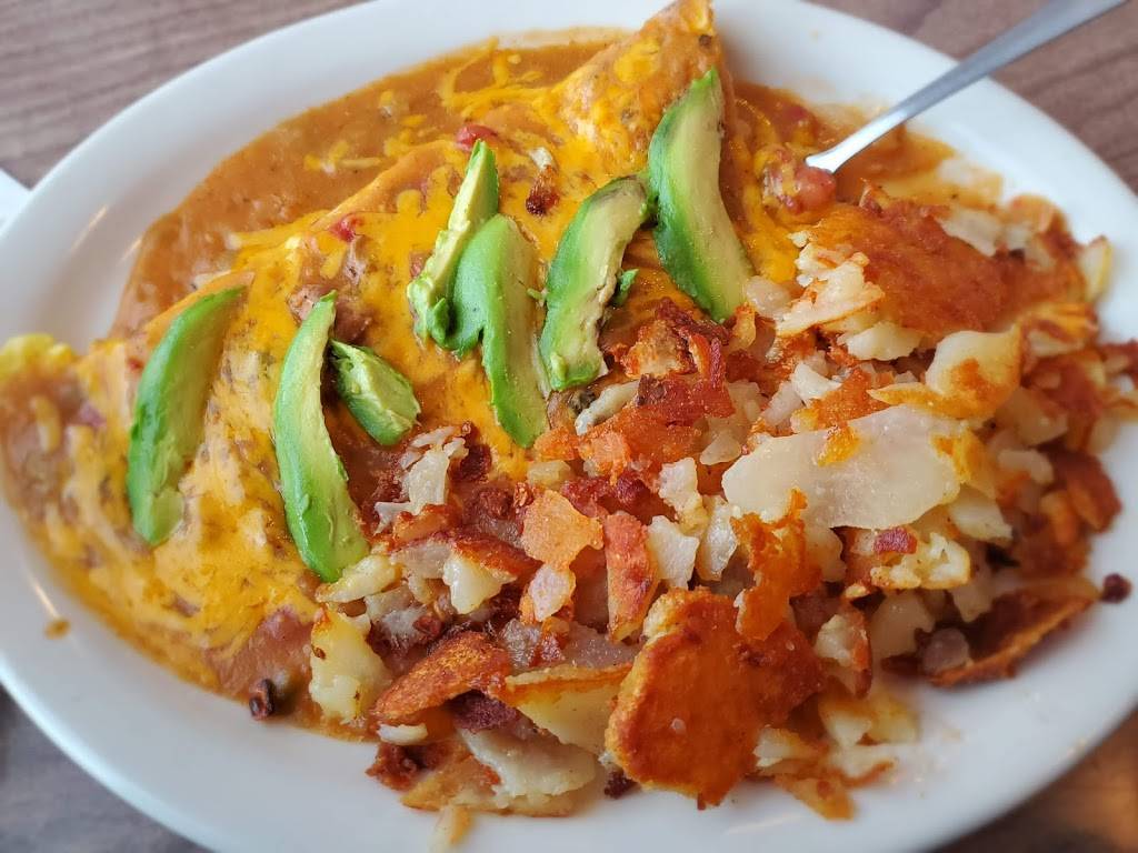 Chalet | restaurant | 7340 W 38th Ave, Wheat Ridge, CO 80033, USA | 3034216622 OR +1 303-421-6622