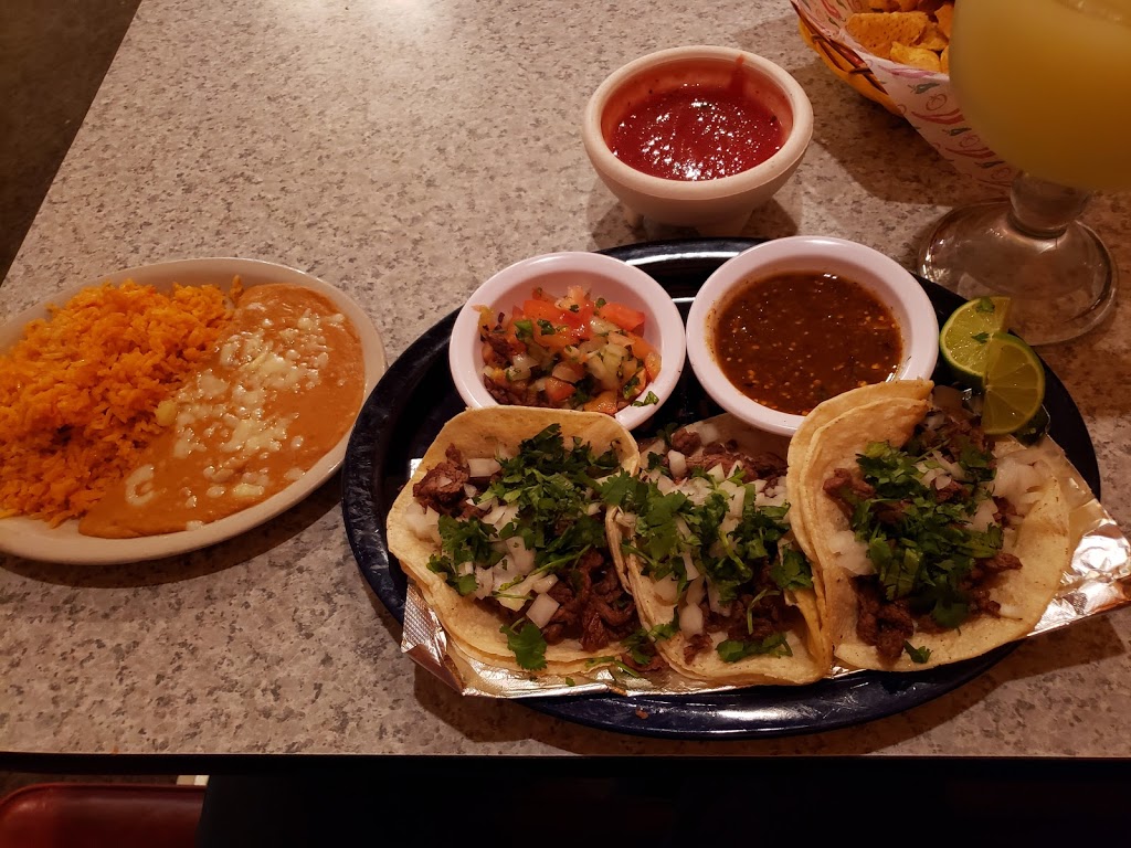 Los Charros Inc | restaurant | 65 S Adams St, Carthage, IL 62321, USA | 2173579491 OR +1 217-357-9491