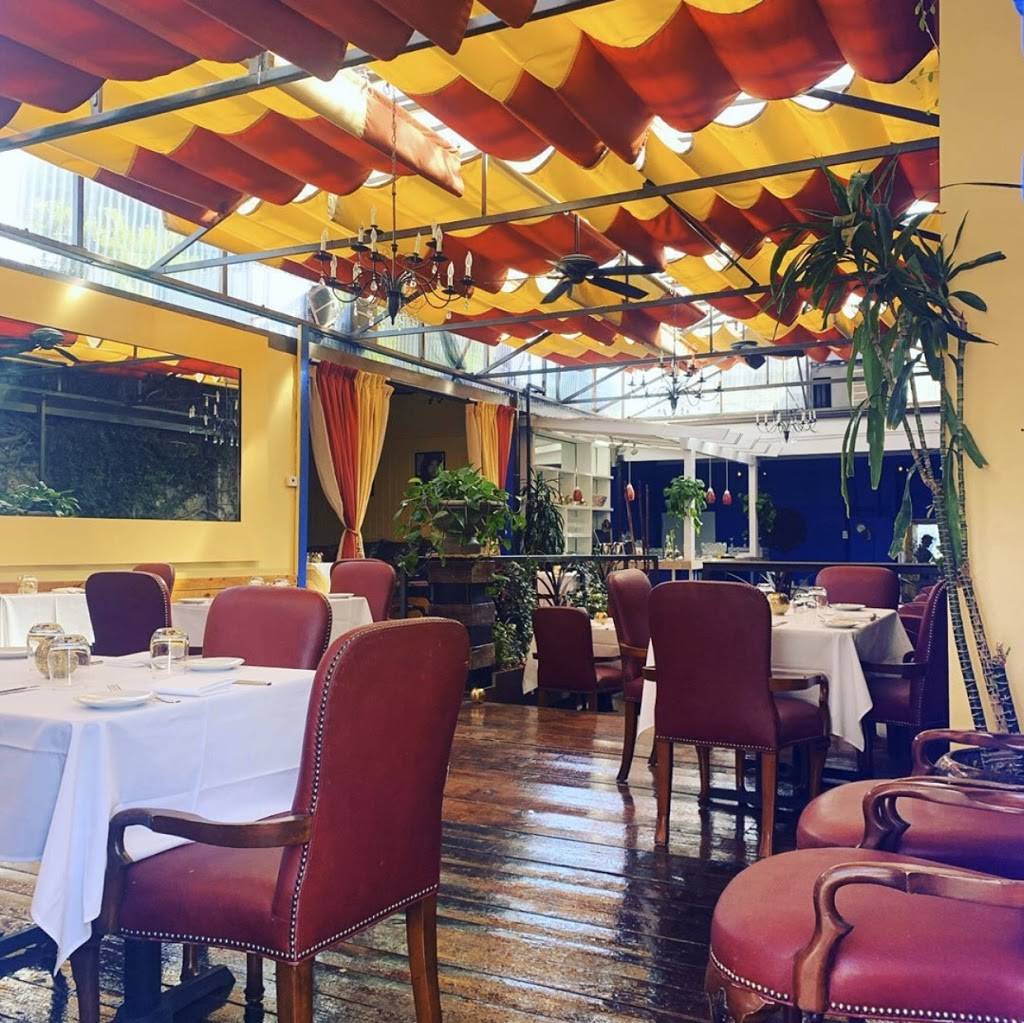 Casablanca Moroccan Kitchens | restaurant | 6919 Melrose Ave, Los Angeles, CA 90038, USA | 3232724777 OR +1 323-272-4777