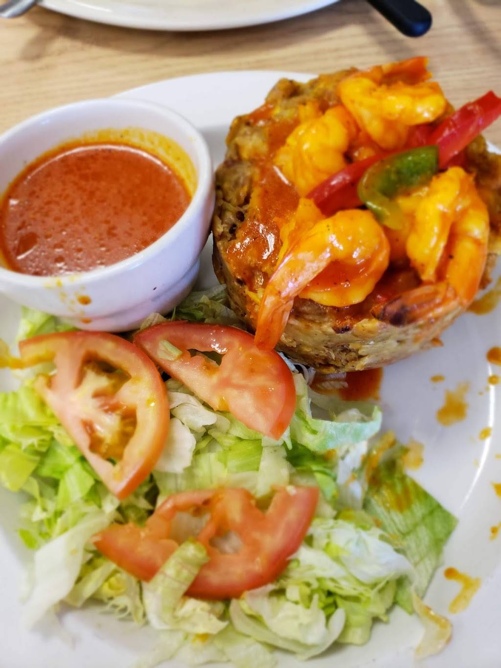 Olympic Deli Restaurant | restaurant | 232 Chestnut St, Springfield, MA 01103, USA | 4137321600 OR +1 413-732-1600