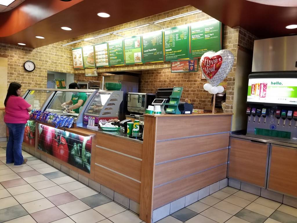 Subway Restaurants | restaurant | 103 S. First Street, Suite 102 B, Garland, TX 75040, USA | 9722761652 OR +1 972-276-1652