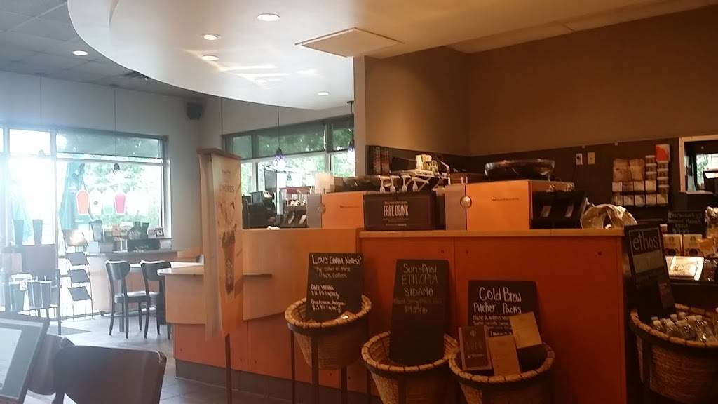 Starbucks | cafe | 2810 E 116th St #100, Carmel, IN 46033, USA | 3178179803 OR +1 317-817-9803