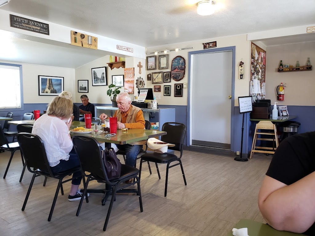 Bob & Earls Cafe | restaurant | 1118 Robinson Ave, Trinidad, CO 81082, USA | 7198460144 OR +1 719-846-0144