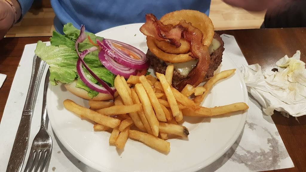 Firekeepers | restaurant | 3879 I-81 Frontage, Nedrow, NY 13120, USA | 3154698159 OR +1 315-469-8159