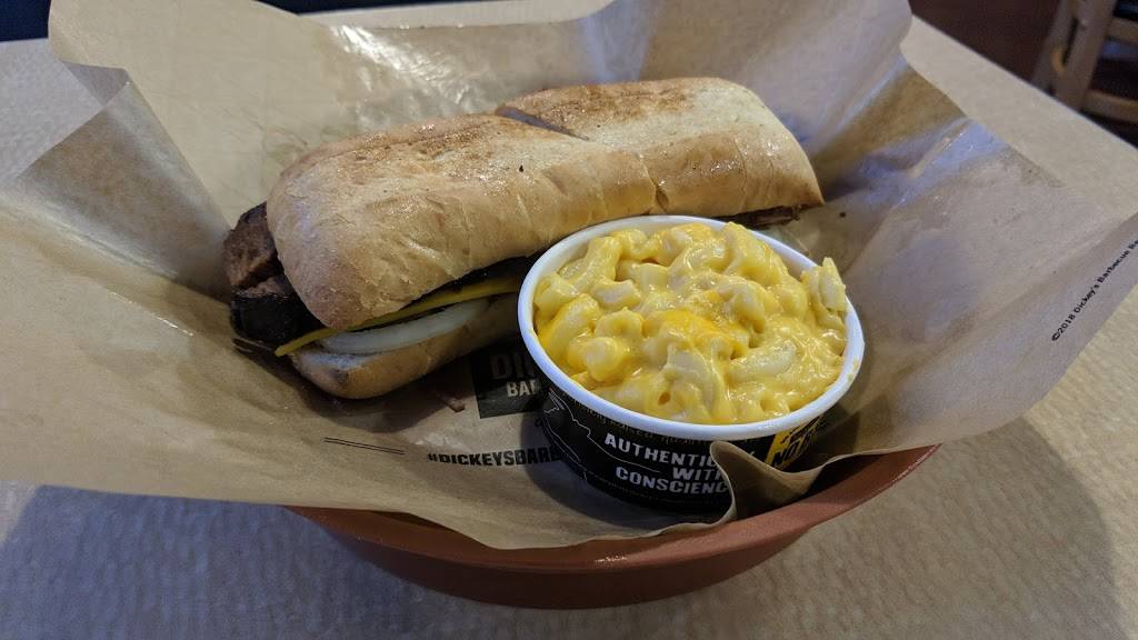 Dickeys Barbecue Pit | restaurant | 701 Pleasant Grove Blvd, Roseville, CA 95678, USA | 9163677700 OR +1 916-367-7700