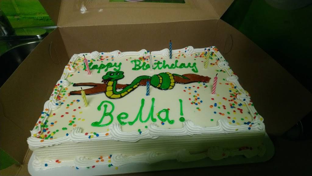 Dairy Queen | restaurant | 401 McArthur Ave., Ottawa, ON K1K 1G7, Canada | 6137452052 OR +1 613-745-2052