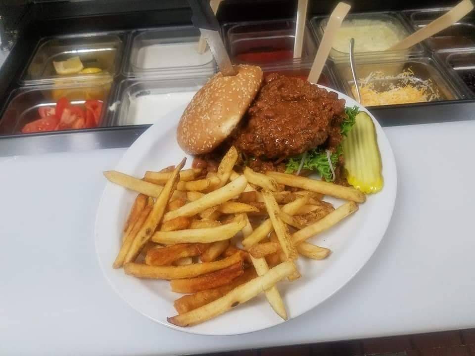 Gold Mountain Sports Tavern | restaurant | Golden Hills, CA 93561, USA | 6618234615 OR +1 661-823-4615