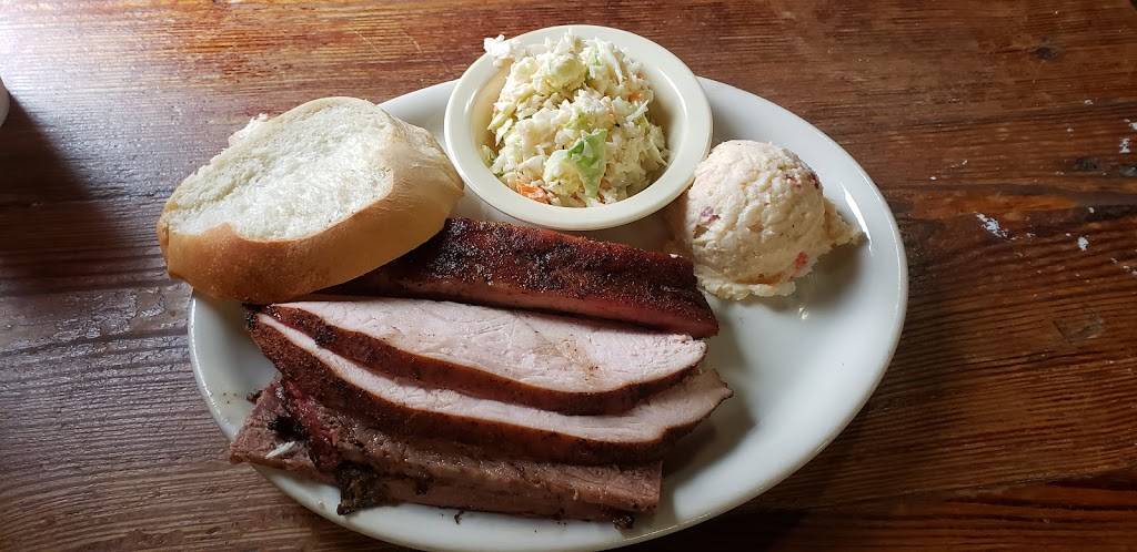 Johnnys Steaks & Bar-Be-Que | restaurant | 301 Thomas Arnold Rd, Salado, TX 76571, USA | 2549474663 OR +1 254-947-4663