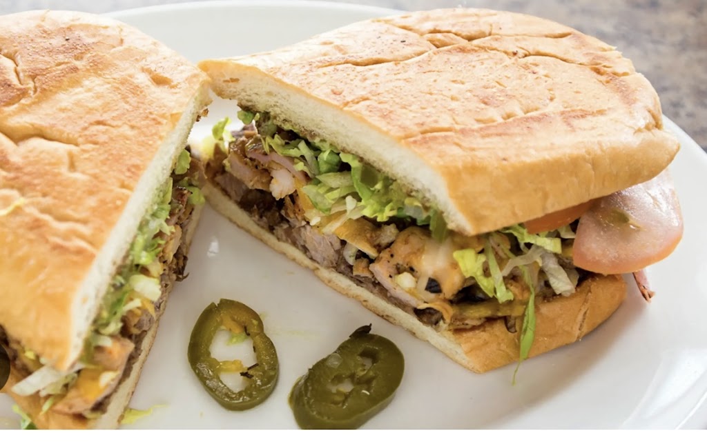 Marielos pupuseria | restaurant | 820 Green Springs Hwy, Birmingham, AL 35209, USA | 2052664307 OR +1 205-266-4307