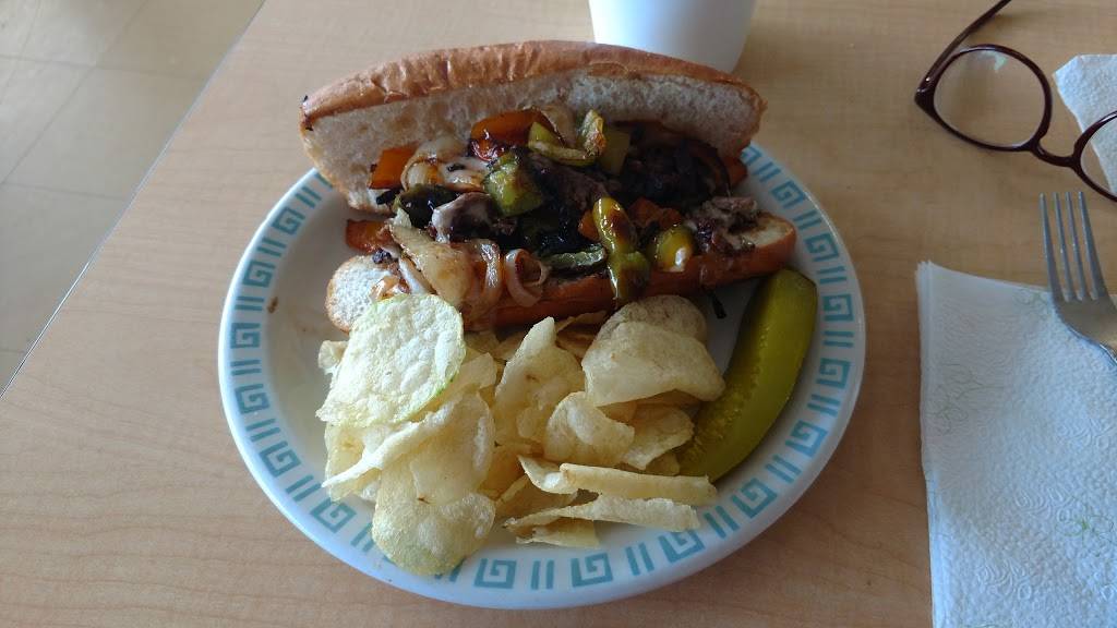 Chaparral Convenience Store | restaurant | 2400 AZ-77, Oracle, AZ 85623, USA | 5208962015 OR +1 520-896-2015