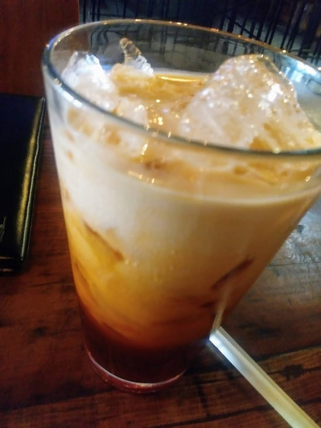 Gala Thai | restaurant | 11040 W Magnolia Blvd, North Hollywood, CA 91601, USA | 8182001714 OR +1 818-200-1714