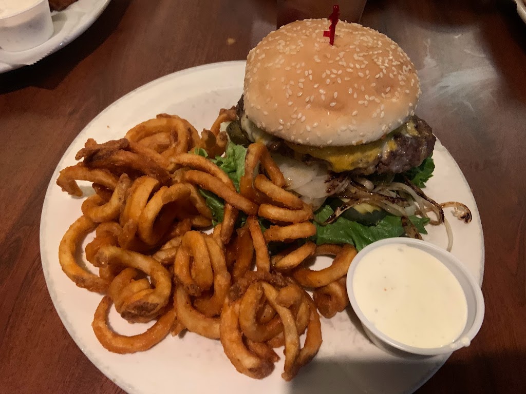 Yosemite Falls Cafe | restaurant | 5123 N Blackstone Ave, Fresno, CA 93710, USA | 5592256800 OR +1 559-225-6800