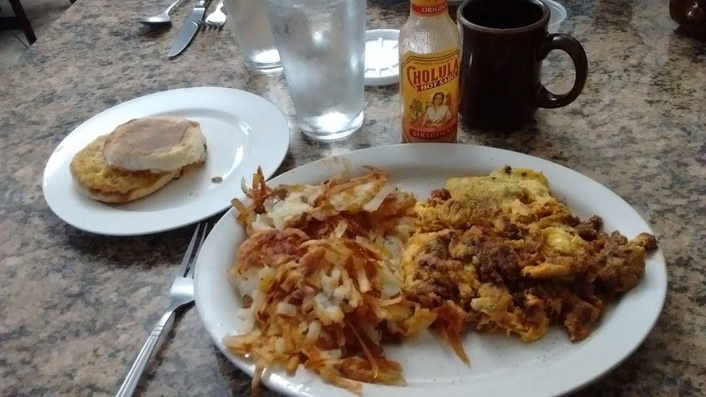 Geneva Diner | restaurant | 14 S 2nd St, Geneva, IL 60134, USA | 6302321288 OR +1 630-232-1288
