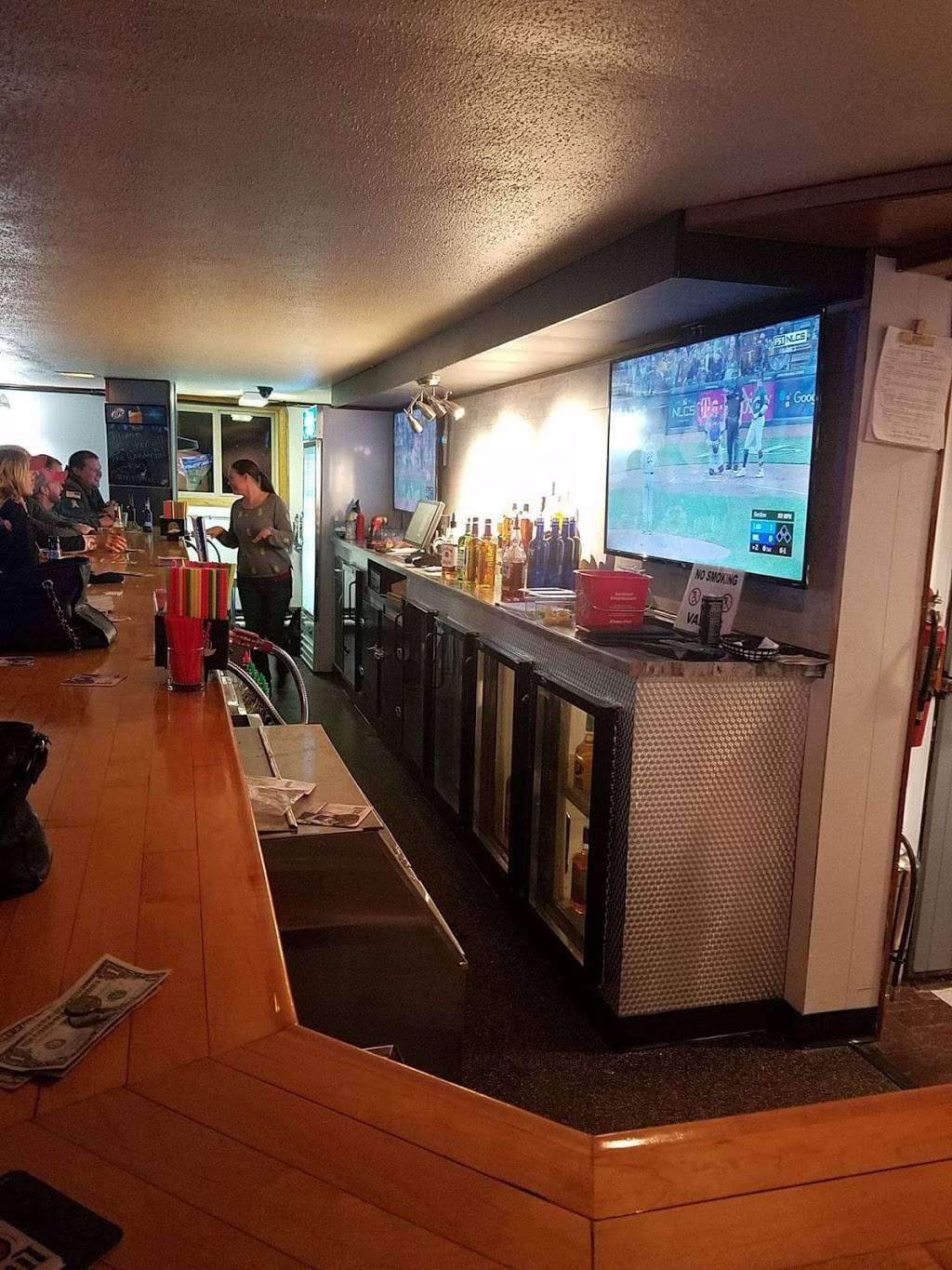 Macks Pub and Grill | restaurant | 2983 Lawrence Dr, De Pere, WI 54115, USA | 9206322061 OR +1 920-632-2061