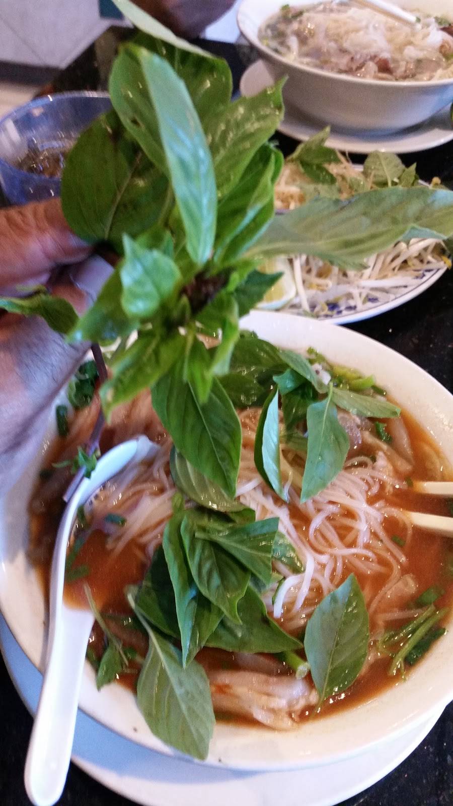 Pho Vinh Vietnamese Noodle House | restaurant | 349 Broadway, Chula Vista, CA 91910, USA | 6194226189 OR +1 619-422-6189