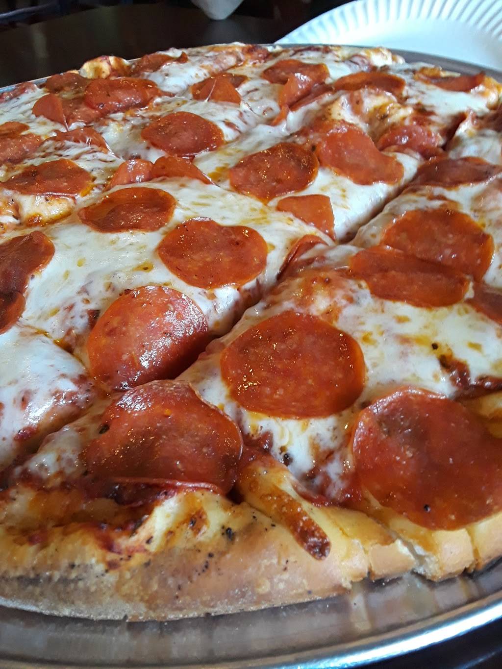 Red West Pizza | restaurant | 614 Pacific Coast Hwy, Wilmington, CA 90744, USA | 3108302550 OR +1 310-830-2550