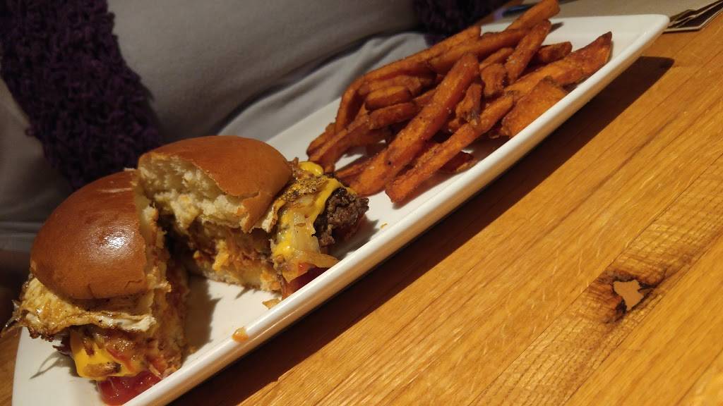 Applebees Grill + Bar | restaurant | 10006 Will Way, Fern Creek, KY 40291, USA | 5022311661 OR +1 502-231-1661