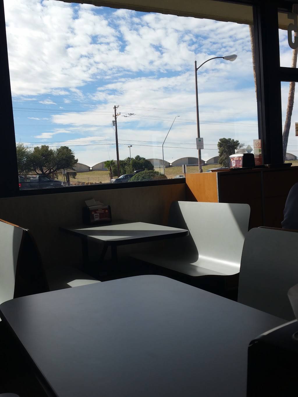 Eegees | restaurant | 7235 E Golf Links Rd, Tucson, AZ 85730, USA | 5207219310 OR +1 520-721-9310