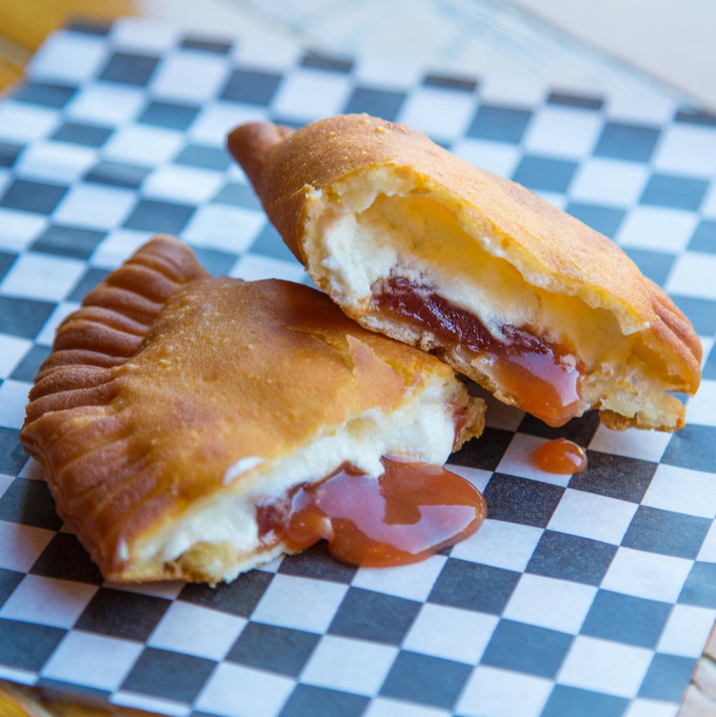 Ninis Deli | cafe | 543 N Noble St, Chicago, IL 60642, USA | 3123662937 OR +1 312-366-2937