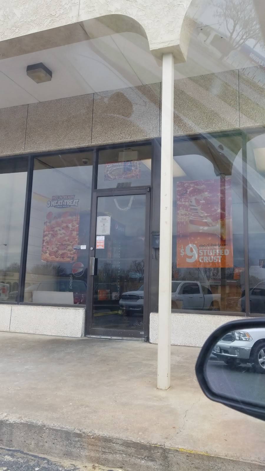 Little Caesars Pizza | meal takeaway | 2290 W Main St, Norman, OK 73069, USA | 4053661212 OR +1 405-366-1212