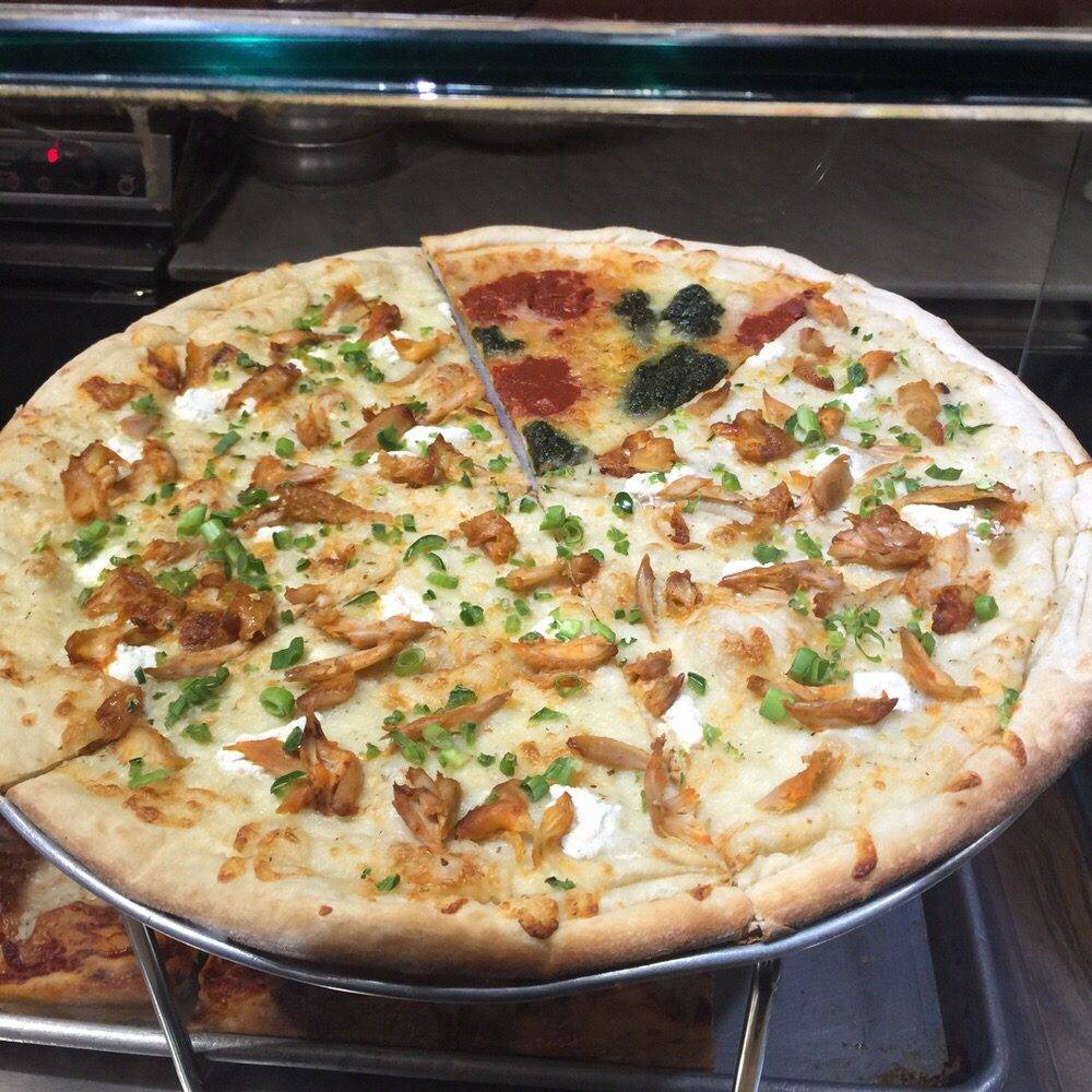 Yankee Pizza | restaurant | 181 Loisaida Ave, New York, NY 10009, USA | 6467603334 OR +1 646-760-3334