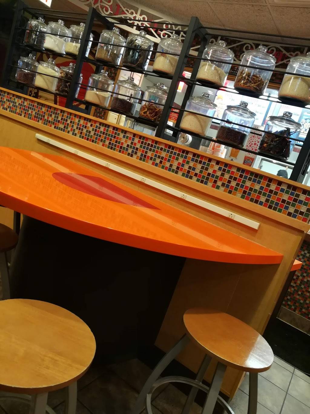 Popeyes Louisiana Kitchen | restaurant | 7617 S Racine Ave, Chicago, IL 60620, USA | 7737330077 OR +1 773-733-0077