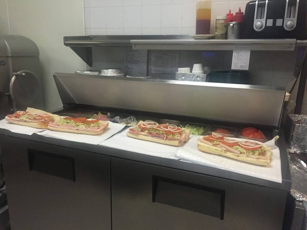 Antonios Pizzeria & Ice Cream | restaurant | 2437 Nazareth Road:, 25th Street Shopping Center, Easton, PA 18045, USA | 6102509811 OR +1 610-250-9811