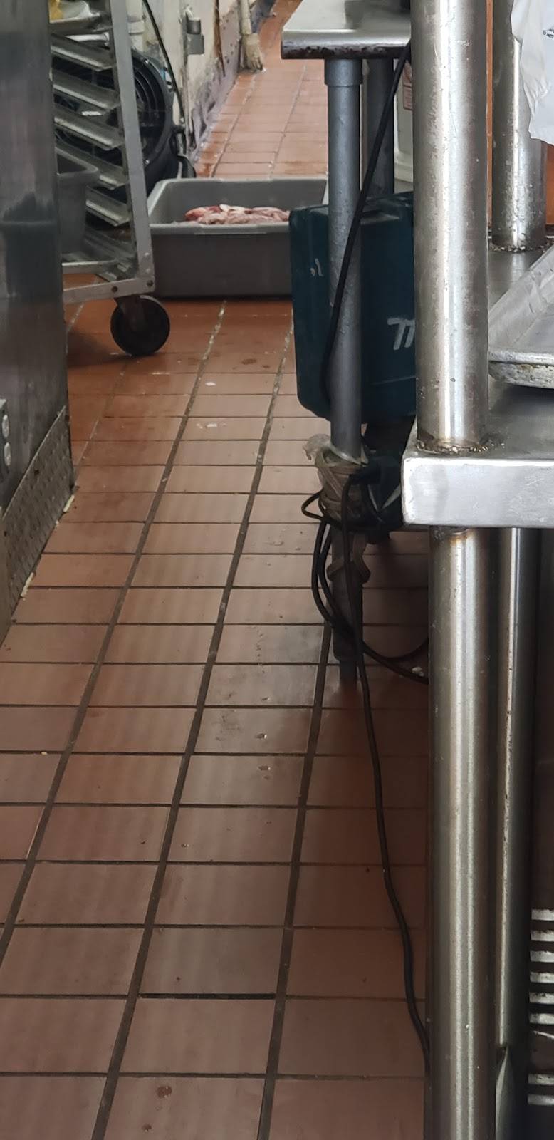 Takee Outee - Cutler Bay | restaurant | 20234 Old Cutler Rd, Cutler Bay, FL 33189, USA | 3052518188 OR +1 305-251-8188