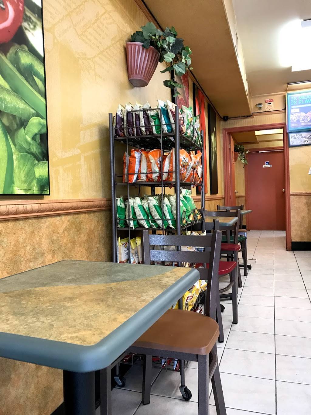 Subway | meal takeaway | Progress Plaza, 1585 Ellesmere Rd, Scarborough, ON M1P 2Y3, Canada | 4164389654 OR +1 416-438-9654