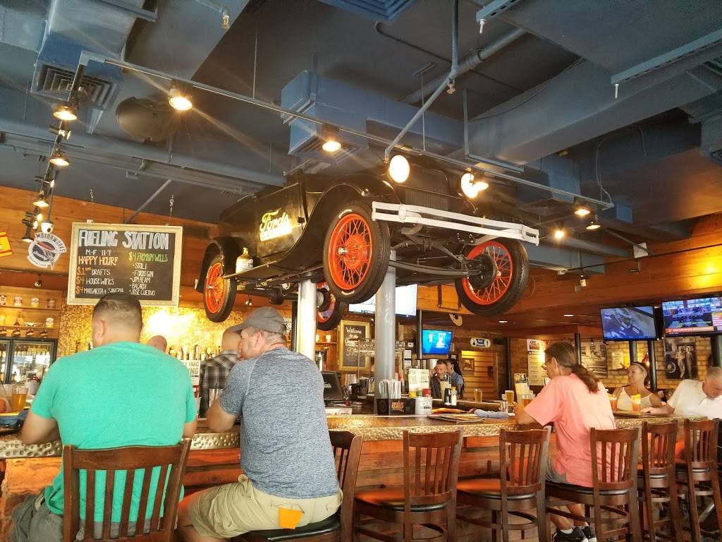 Fords Garage | restaurant | 2207 First St, Fort Myers, FL 33901, USA | 2393323673 OR +1 239-332-3673