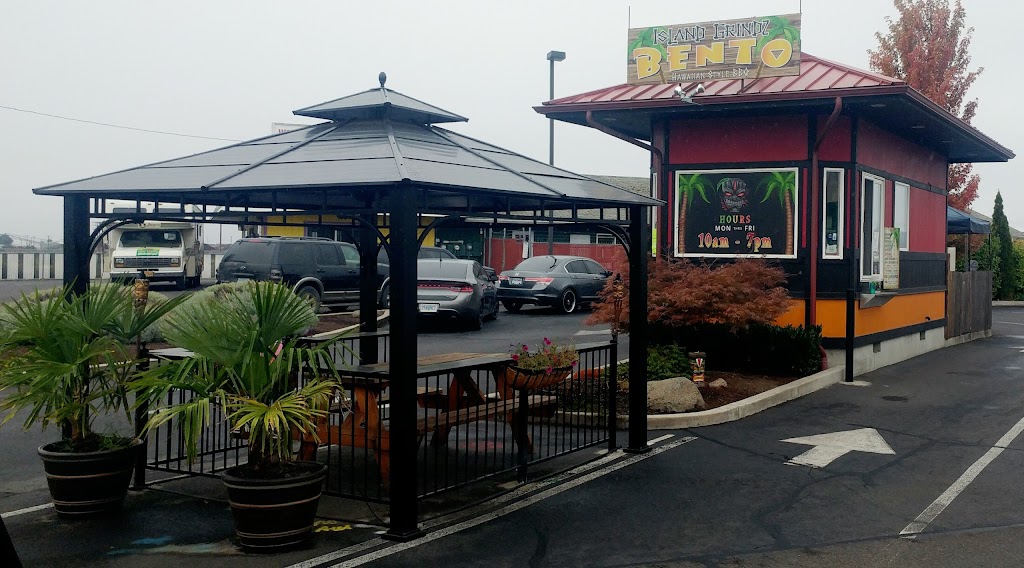 Island Grindz Bento | restaurant | 8181 Crater Lake Hwy, White City, OR 97503, USA | 5413018147 OR +1 541-301-8147