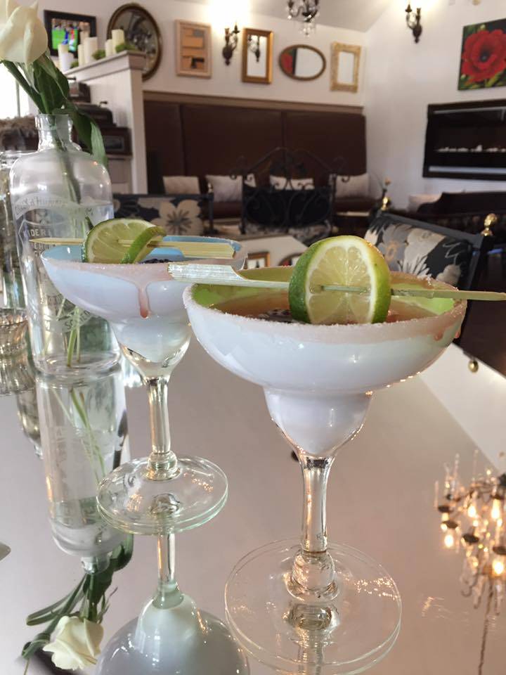 SOS Lounge | restaurant | 161 Old Hastings Rd, Warkworth, ON K0K 3K0, Canada | 7059243333 OR +1 705-924-3333