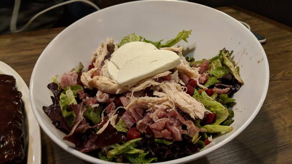 Restaurant Safari | restaurant | 1860 Boulevard Valcartier, Saint-Gabriel-de-Valcartier, QC G0A 4S0, Canada | 4188442200 OR +1 418-844-2200