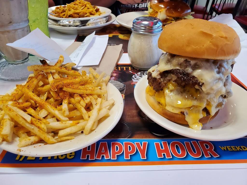 Steak n Shake | restaurant | 796 Maple Valley Dr, Farmington, MO 63640, USA | 5737600100 OR +1 573-760-0100