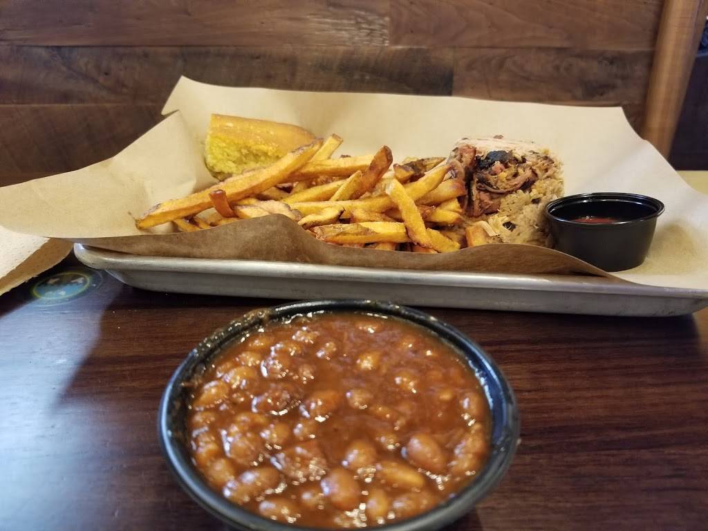 MISSION BBQ | restaurant | 6324 S Semoran Blvd, Orlando, FL 32812, USA | 4076985525 OR +1 407-698-5525