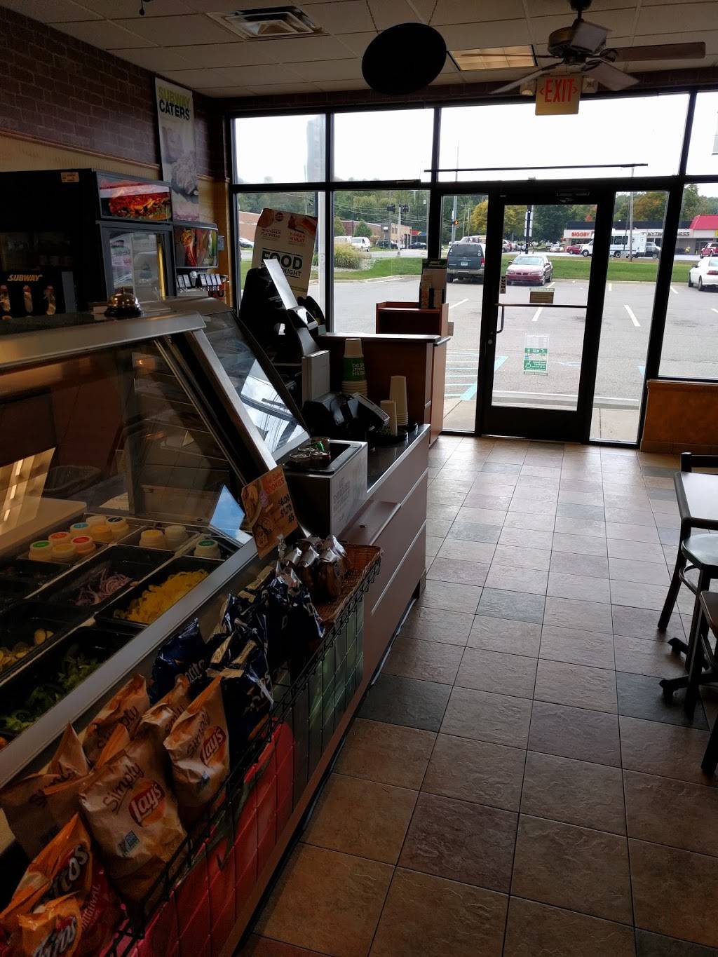 Subway | restaurant | 201 W Carleton Rd, Hillsdale, MI 49242, USA | 5174399933 OR +1 517-439-9933