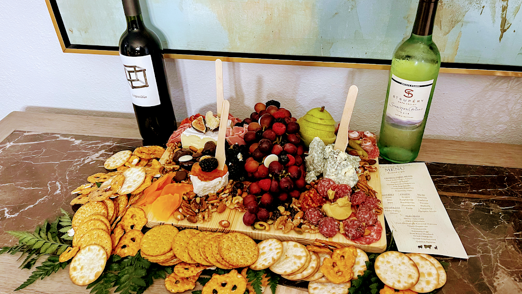 The Board Couple | restaurant | 2218 N Zarzamora St, San Antonio, TX 78201, USA | 2105732100 OR +1 210-573-2100